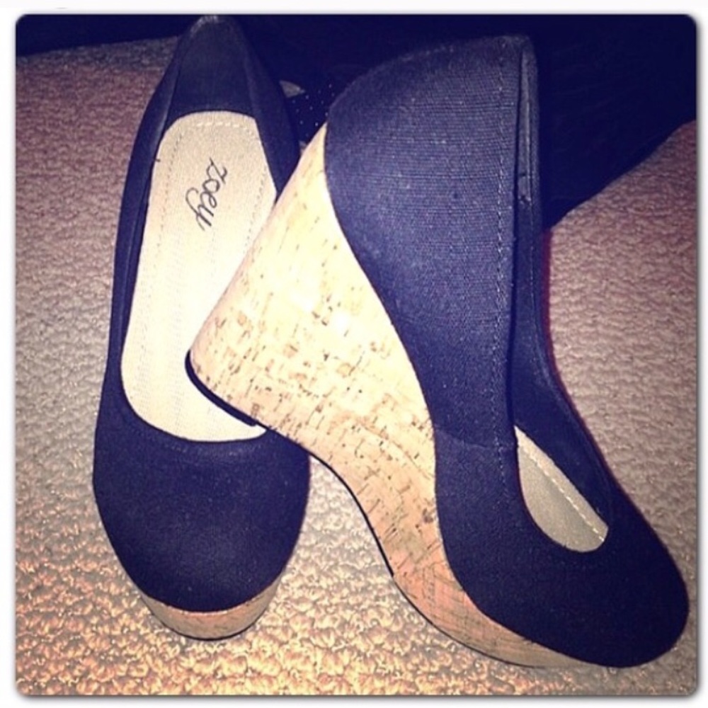 Wedge Shoe